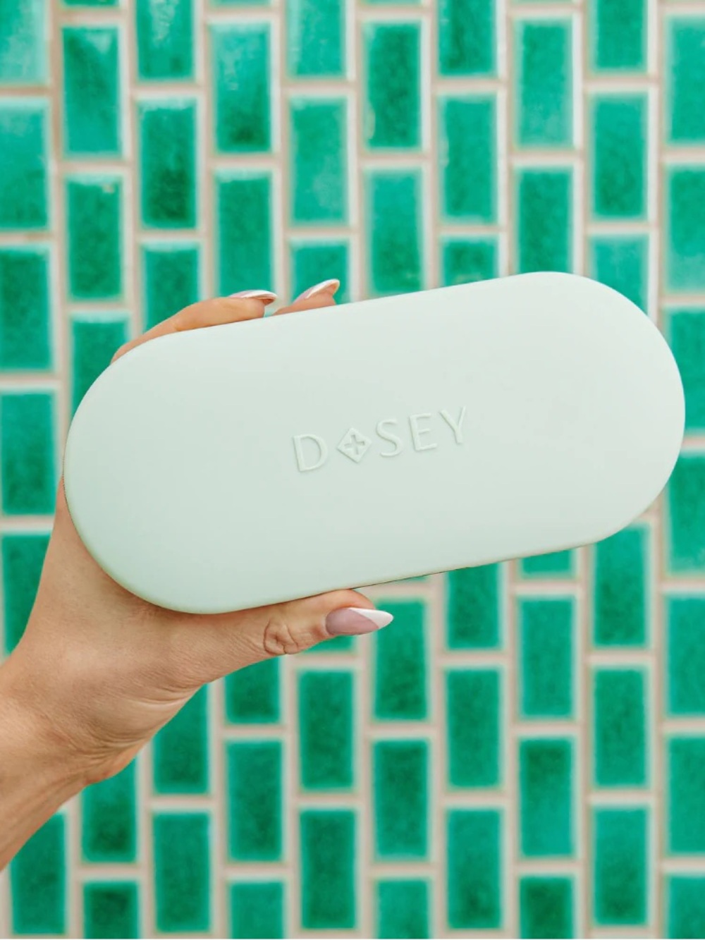 Dosey Sage/Mint Green 7-Day Pill Compact